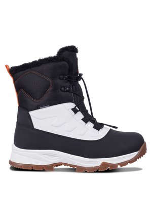 Czarno-biała wodoodporna zimowa botka z futrzanym podszyciem, sznurowanym przodem, pomarańczową pętelką do ściągania i brązową, wytrzymałą podeszwą zapewniającą przyczepność na zewnątrz.