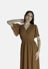 Elara Maxikleid - braun