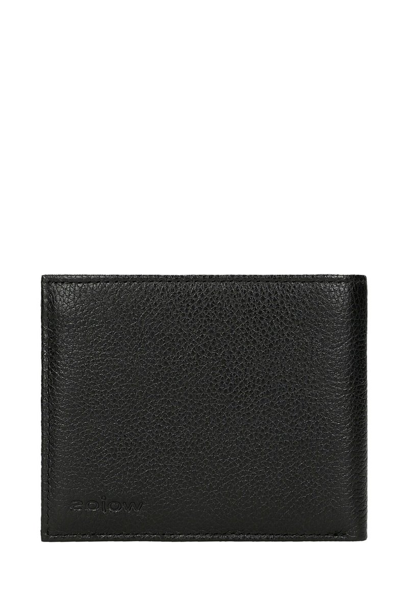 Zwarte leren portemonnee met een gestructureerd oppervlak, bi-fold ontwerp en reliëflogo. Glad afgewerkte randen en minimalistische stijl, geschikt voor kaarten en geld.