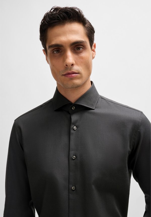 H-JOE-SPREAD - Shirt2