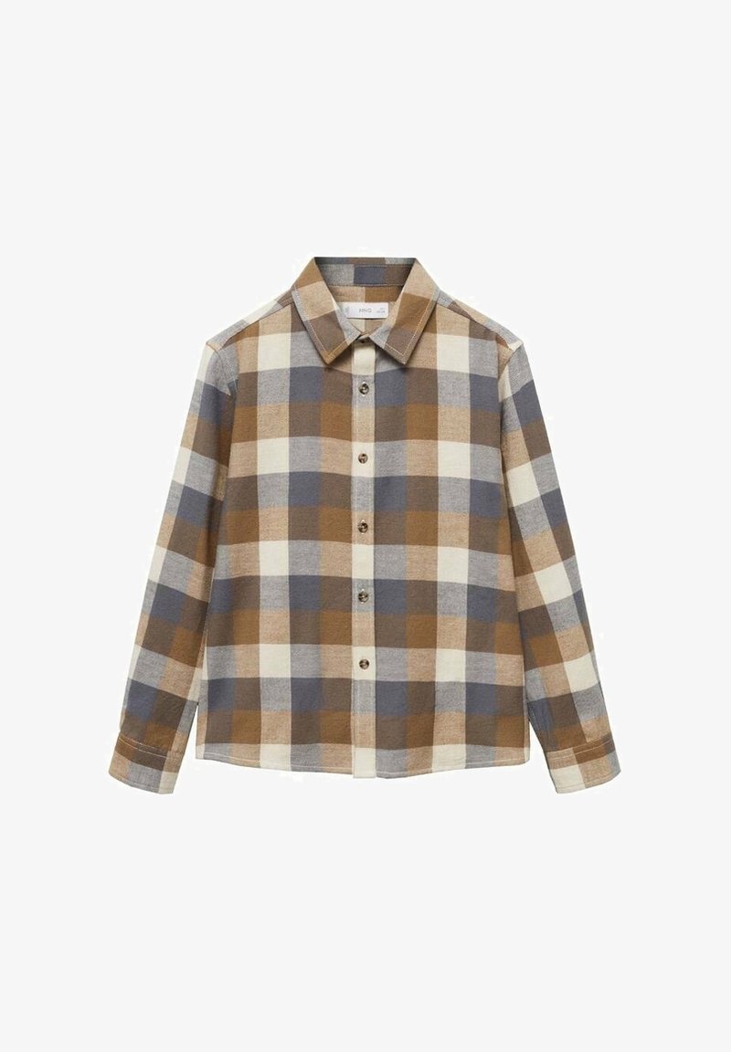 Chemise à manches longues boutonnée avec grand motif à carreaux marron, gris et crème et col pointu sur fond blanc.
