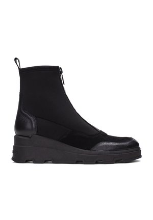 FLORENCIA - Enkellaarsjes met sleehak - black