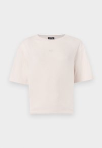 Tricou scurt cu mâneci scurte, de culoare roz deschis, fabricat din bumbac moale. Are un guler rotund și logo-ul „AX” embosat pe față. Croi lejer.