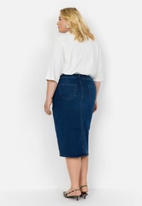 Wasabi Concept Teksaseelik - dark blue denim