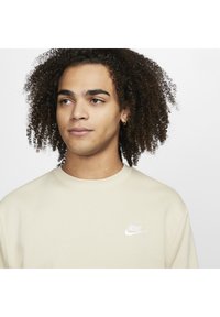 Nike Sportswear CRW - Ikdienas džemperis - rattan white