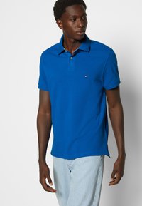 Tommy Hilfiger REGULAR - Polo - greek isle blue