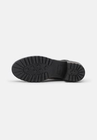 Apple of Eden Stivaletti con plateau - black