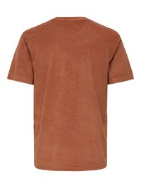 Chemise simple en tissu éponge marron à manches courtes vue de dos avec un col rond et une coupe décontractée.