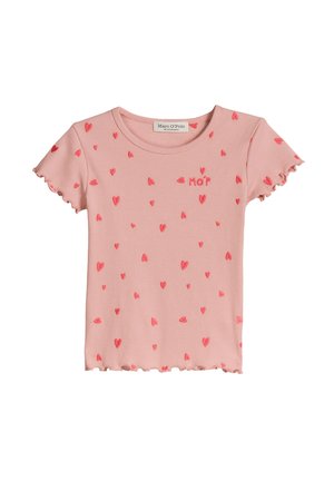 Roze geribd peuter T-shirt met korte mouwen, rode hartjespatronen, afwerking met een slabladzoom en "MOP" geborduurd op de borst.