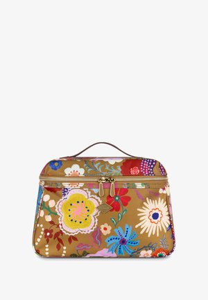 Cosmetica-tasje met bloemenprint, gouden rits, bruine achtergrond en kleurrijke bloemen. Heeft een handvat aan de bovenkant en een gestructureerde rechthoekige vorm.