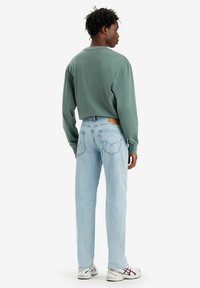 Levi's® Vaqueros tapered - over the hedge od