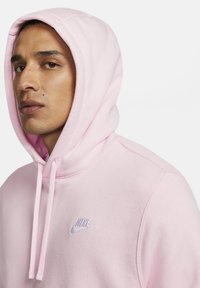 Nike Sportswear SPORTSWEAR CLUB FLEECE - Mikina - pink foam/pink foam/(white)