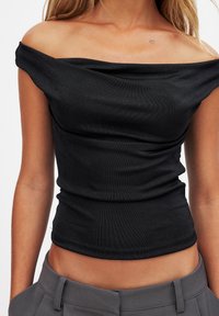 T-shirts basic - black