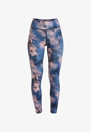 Legginsy z niebiesko-różowym wzorem tie-dye, wysoki stan, elastyczny materiał oraz płaskie szwy dla komfortu.