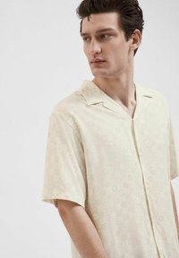 Selected Homme SLHRELAX-VERO SS AOP - Camicia - egret