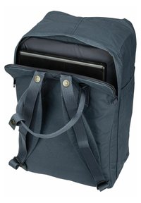 Zaino navy con apertura superiore a zip e manici doppi. Comparto imbottito per laptop. Realizzato in tessuto resistente con spallacci a rete.