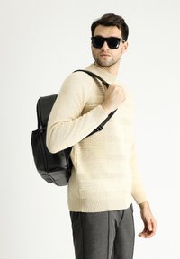 Kigili - Sweter