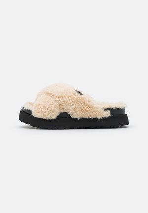 Slippers - off-white