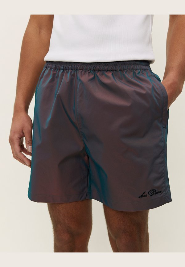 SMITH SHINY TECH SHORTS - Shorts2
