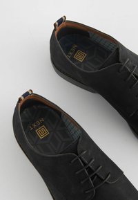 Next Snøresko - black
