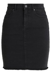 Zwarte denim rok met een hoge taille, voorste knoopsluiting, vijf zakken en een franjeszoom. Ontworpen om nauwsluitend te zijn bij de heupen en dijen.