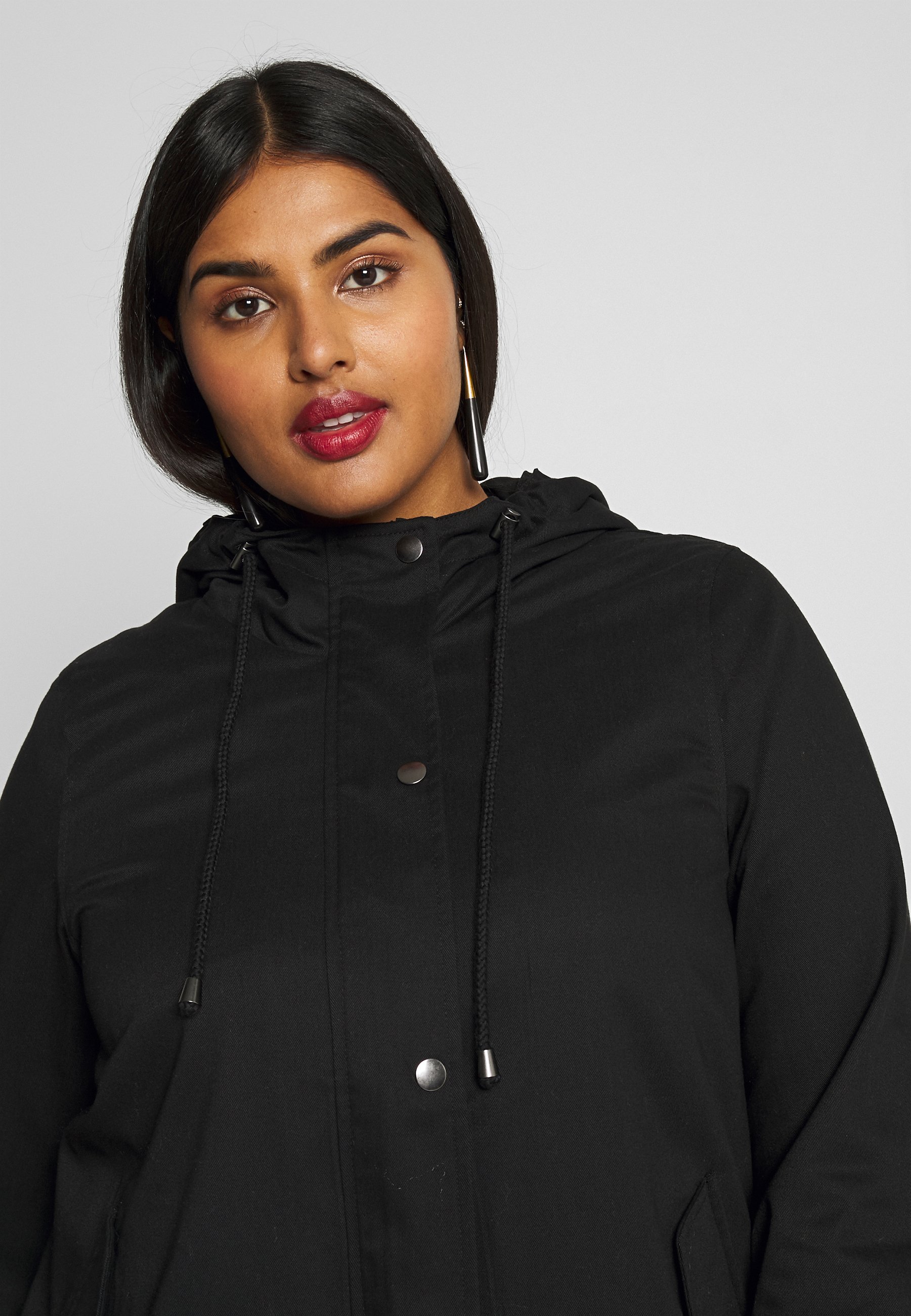 Zizzi MCAMMA JACKET Lett jakke black Zalando.no Zizzi MCAMMA JACKET Lett jakke black Zalando.no