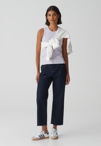 OPUS SLIM FIT RIB - Top - patchouli