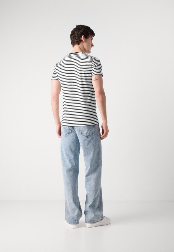 SLIM STRIPE - Print T-shirt3