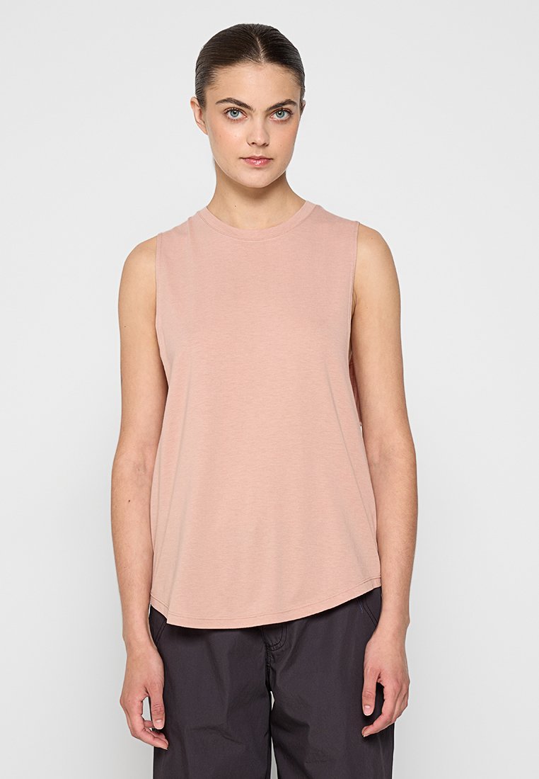Girlfriend Collective Top beige