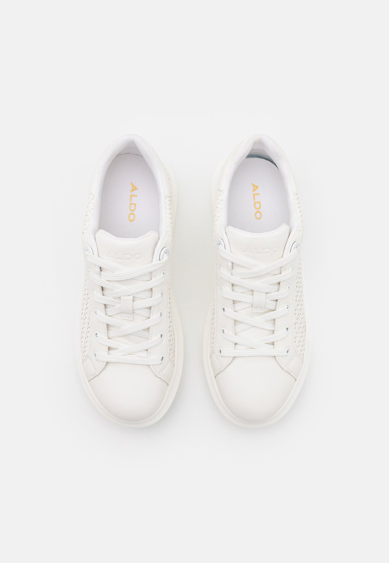 Sneaker low