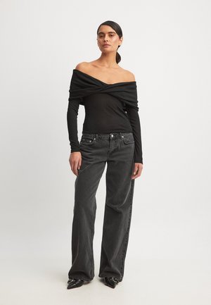 NA-KD, OFF SHOULDER  - Top s dlhým rukávom - black