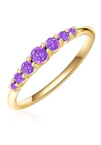 Zelta gredzens ar septiņiem purpura dārgakmeņiem līnijā, ar gludu joslu un noapaļotiem uzgaļiem, kas droši tur dārgakmeņus.