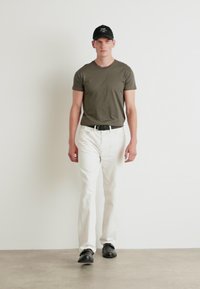 Mads Nørgaard THOR TEE - Pamata T-krekls - beluga