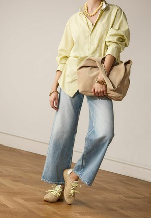 Manfield, Sneakers laag - beige