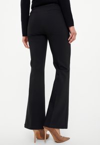 Greenpoint - Spodnie materiałowe