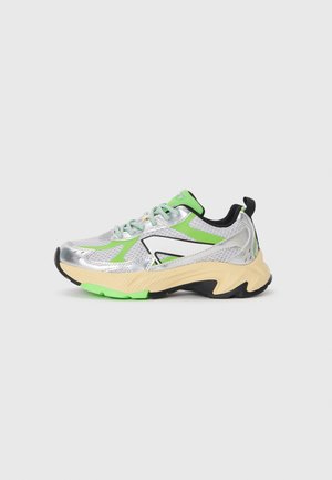 FORMA RUNNER UNISEX - Sneakers - grass/green/silver-coloured