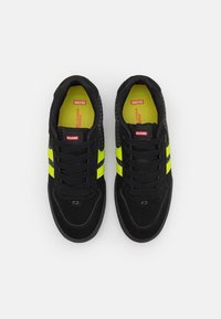 Globe ENCORE 2 - Sapatilhas - black/acid