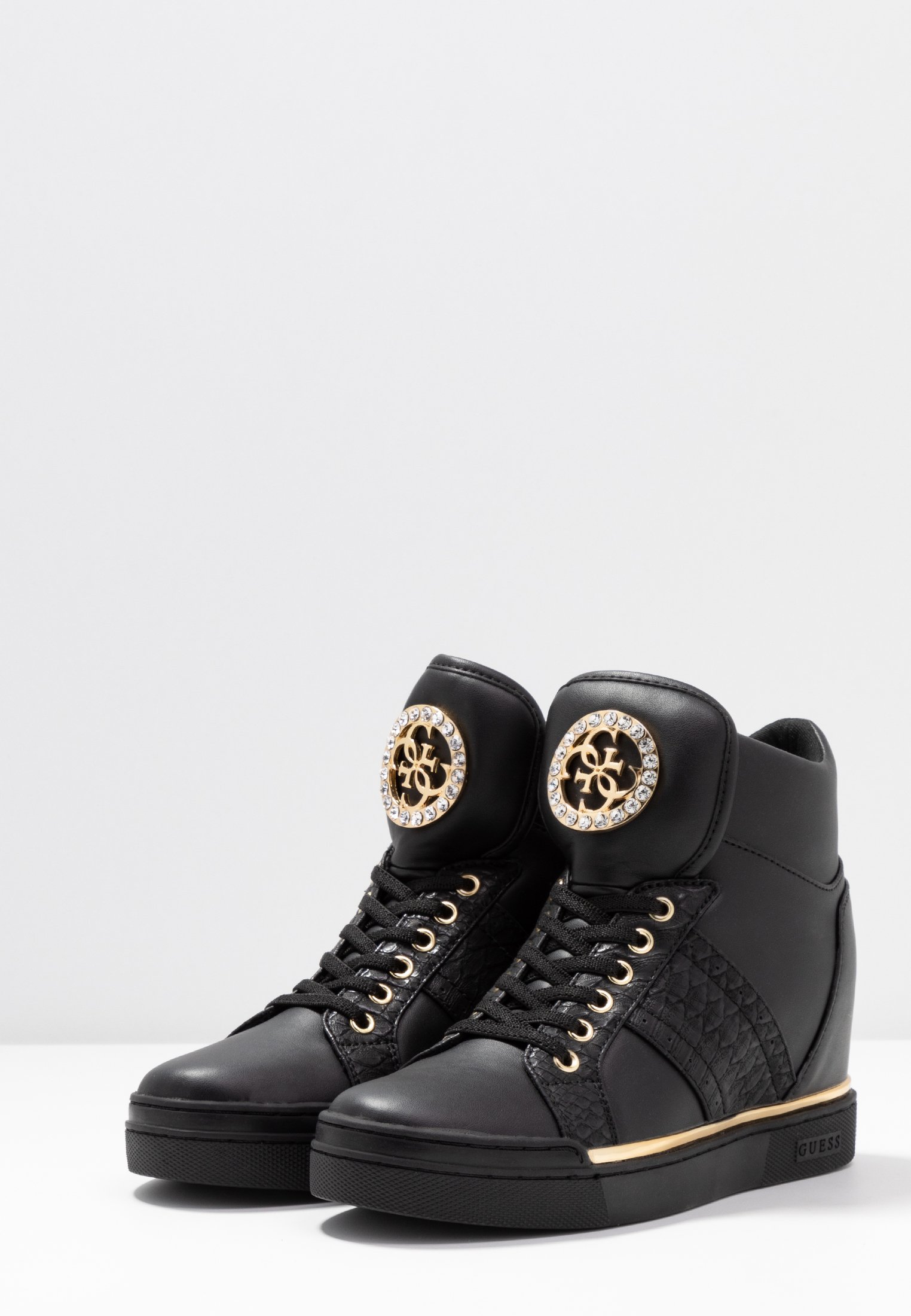 guess freeta sneakers