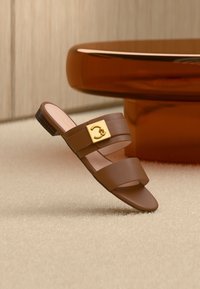 Επιλέχθηκε, cognac