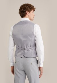 Thumbnail Image 3