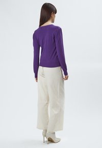 INFLUENCER FANCY - Strickpullover - purple