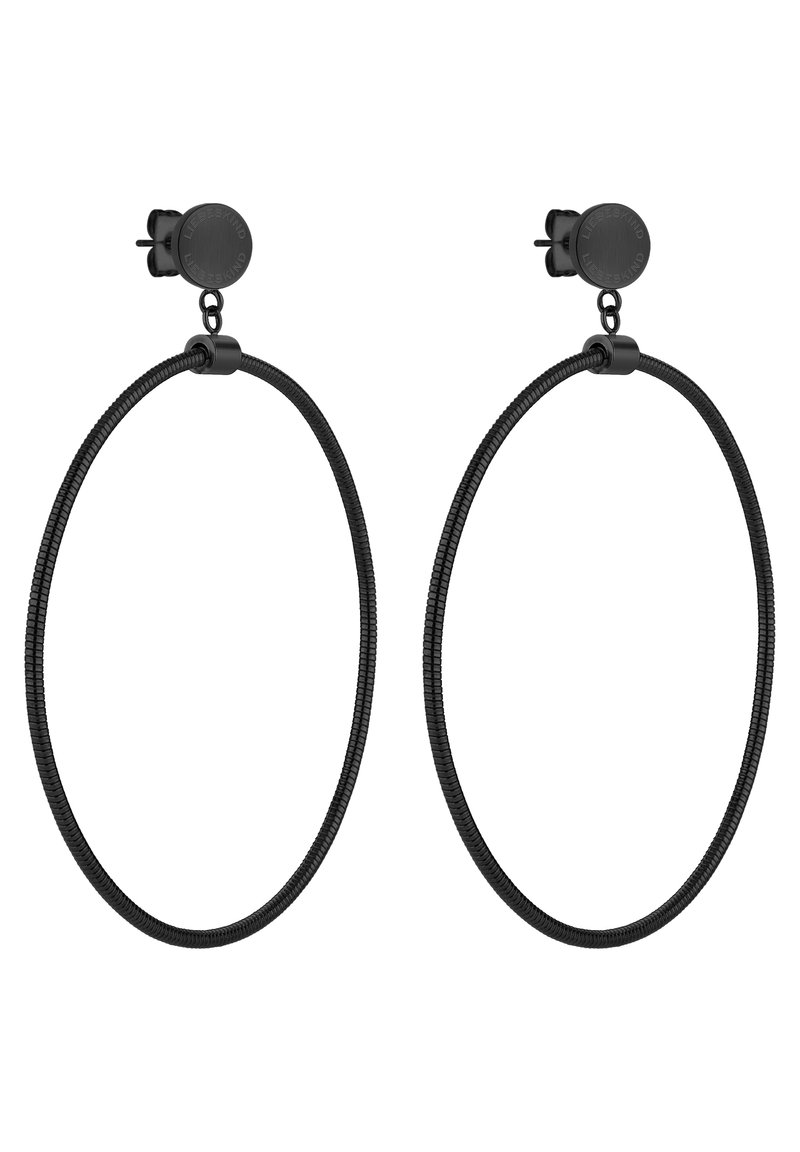 Zwarte oorknoppen met een gestructureerd ontwerp, voorzien van een clip-on sluiting en een gladde cirkelvorm. Lichtgewicht en minimalistische stijl.