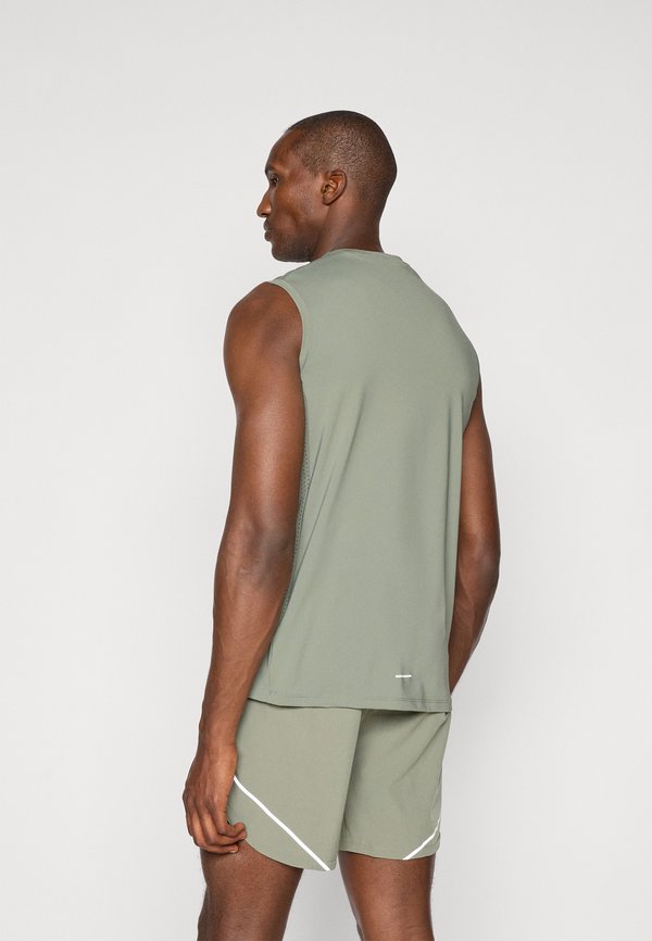 MIRAGE TANK MEN - Top3