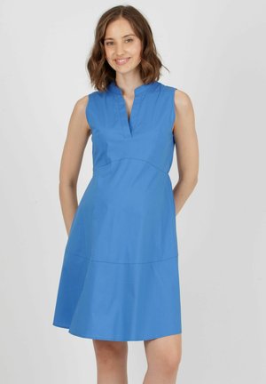 Blaues ärmelloses Kleid mit V-Ausschnitt, tailliertem Oberteil und ausgestelltem Rock. Baumwollstoff mit glatter Textur, schlichtes Design, keine Muster.
