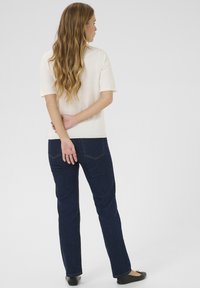 Kaffe LIZZA - Basic T-shirt - chalk