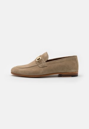 TERRY TRIM SADDLE LOAFER - Scarpe senza lacci - flax