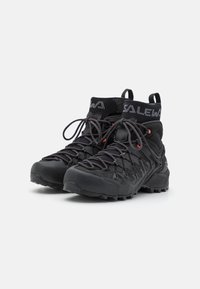Salewa WILDFIRE EDGE MID GORE TEX - Vaelluskengät - black