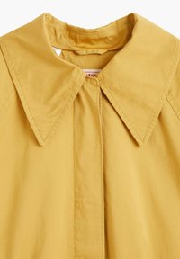 Levi's® Trenchcoat - yellow