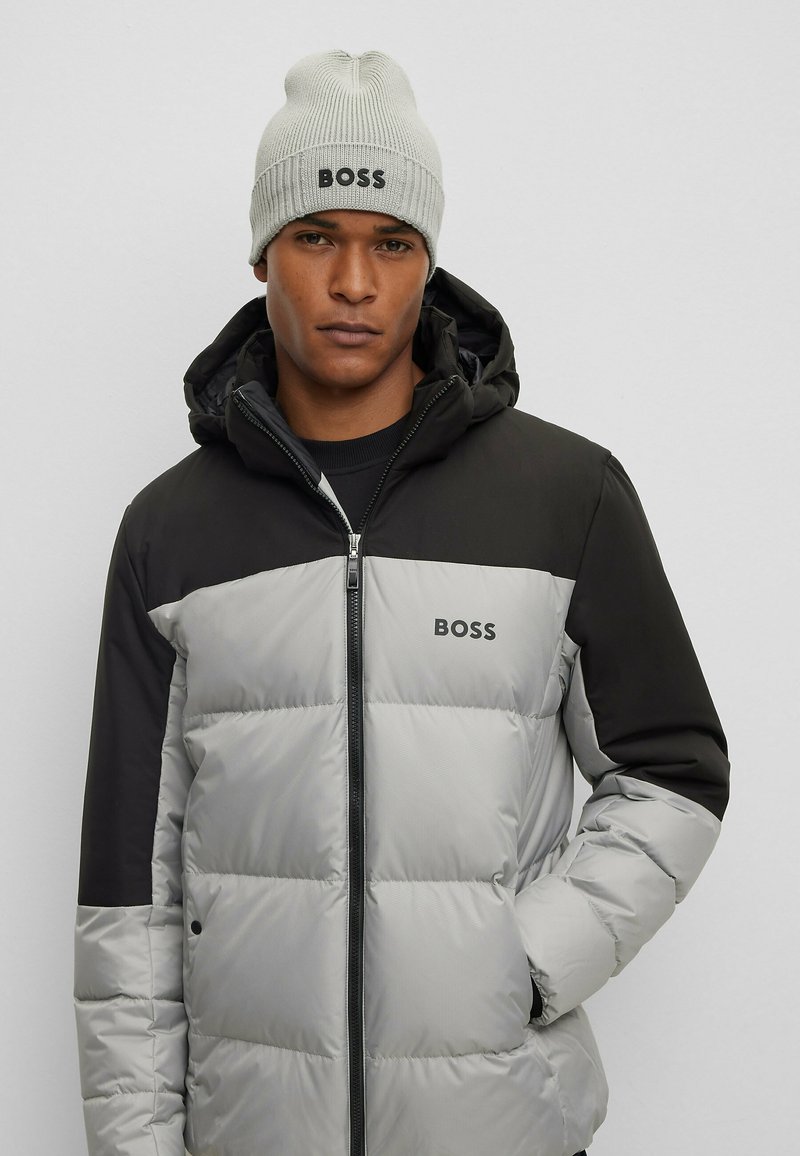 BOSS Beanie - open grey three