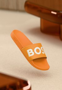 Nem kiválasztott, bright orange